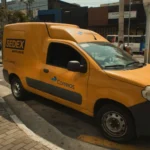 sedex-10-como-funciona caminhonete dos correios estacionada na rua