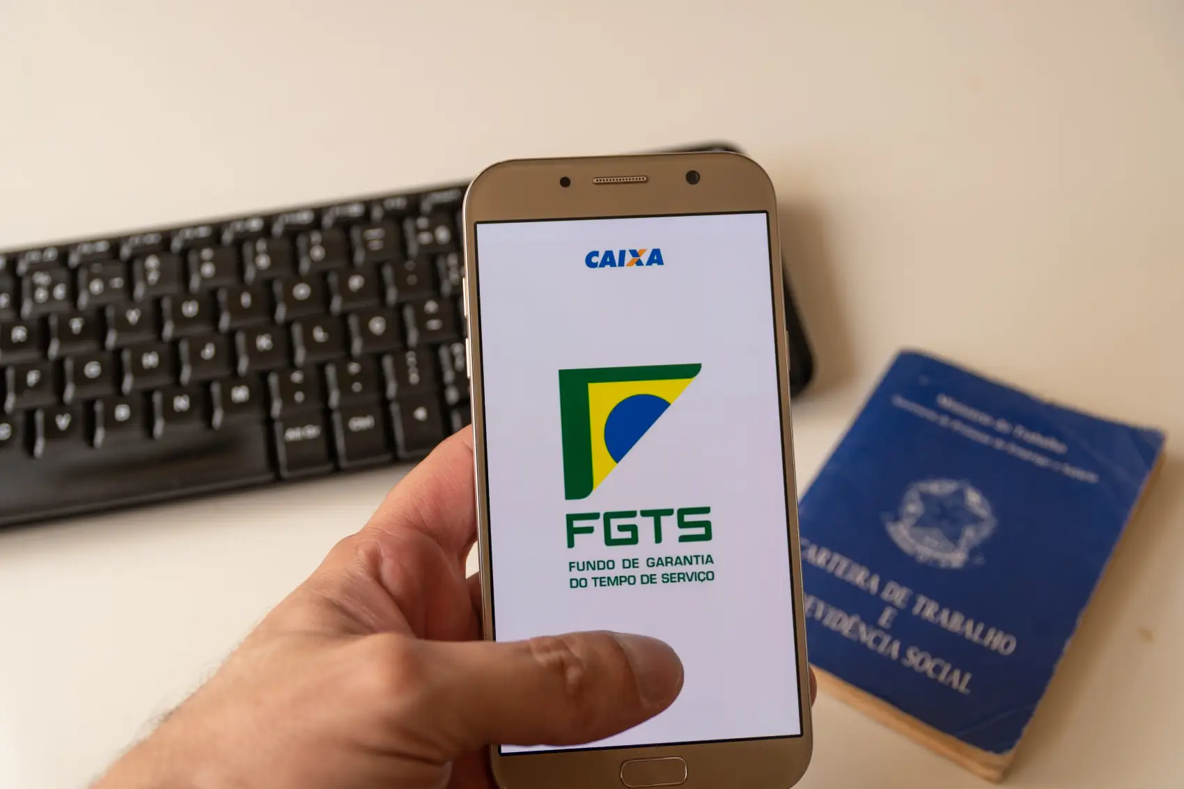 como-consultar-saldo-fgts pelo celular, app e computador